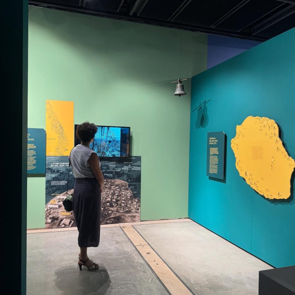 Vue de la salle d'exposition, l'usine du Gol